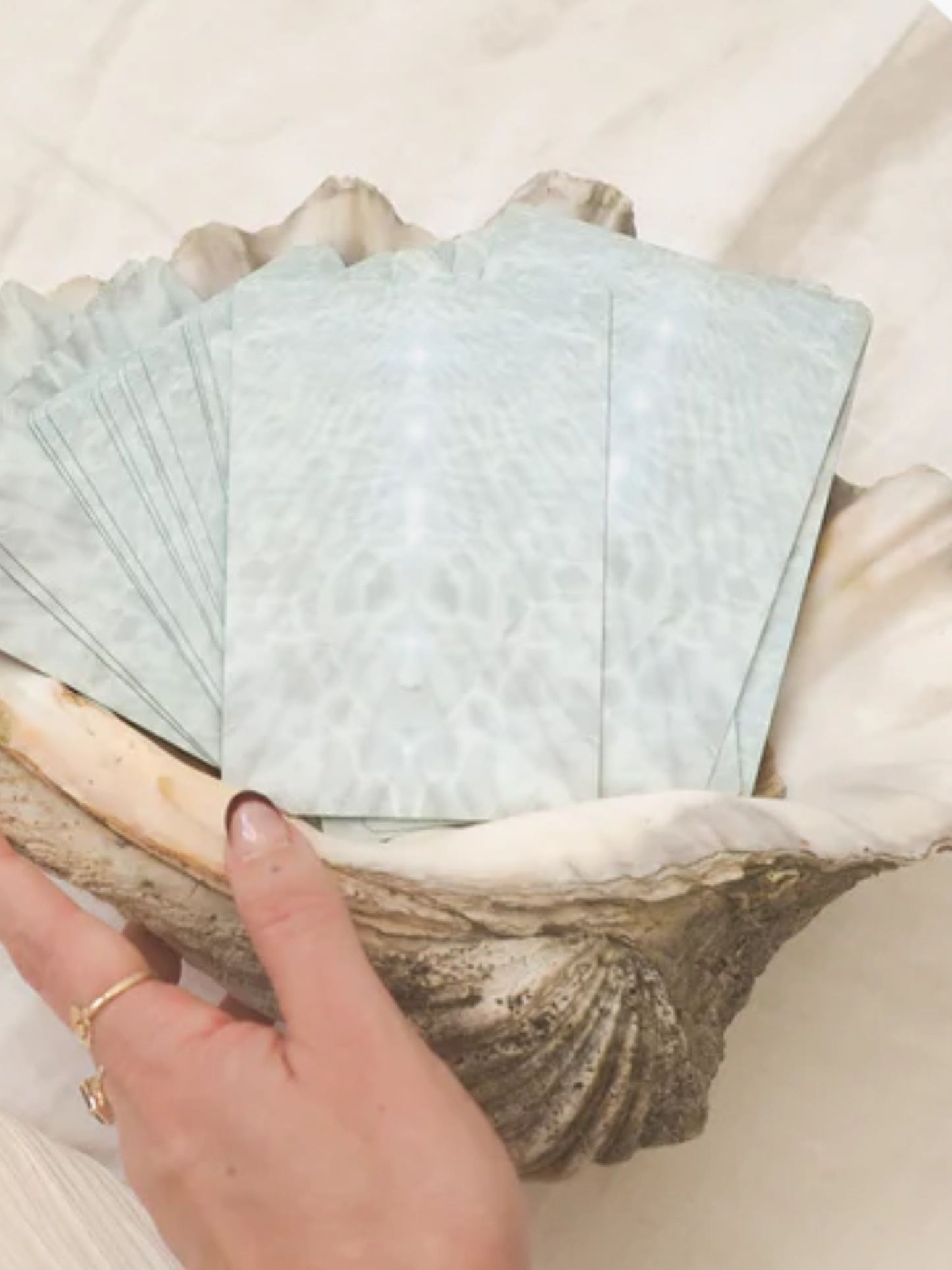 OCEAN DREAMS - A MYSTIC ORACLE . Orakel Karten Deck von Danielle Noel