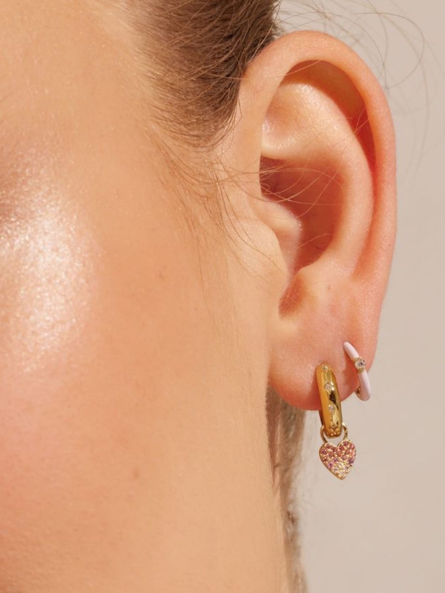 Herz Creolen Herz mit Korund (Saphir & Rubin). Granat & Cubic Zirkonia - 925 Sterlingsilber vergoldet