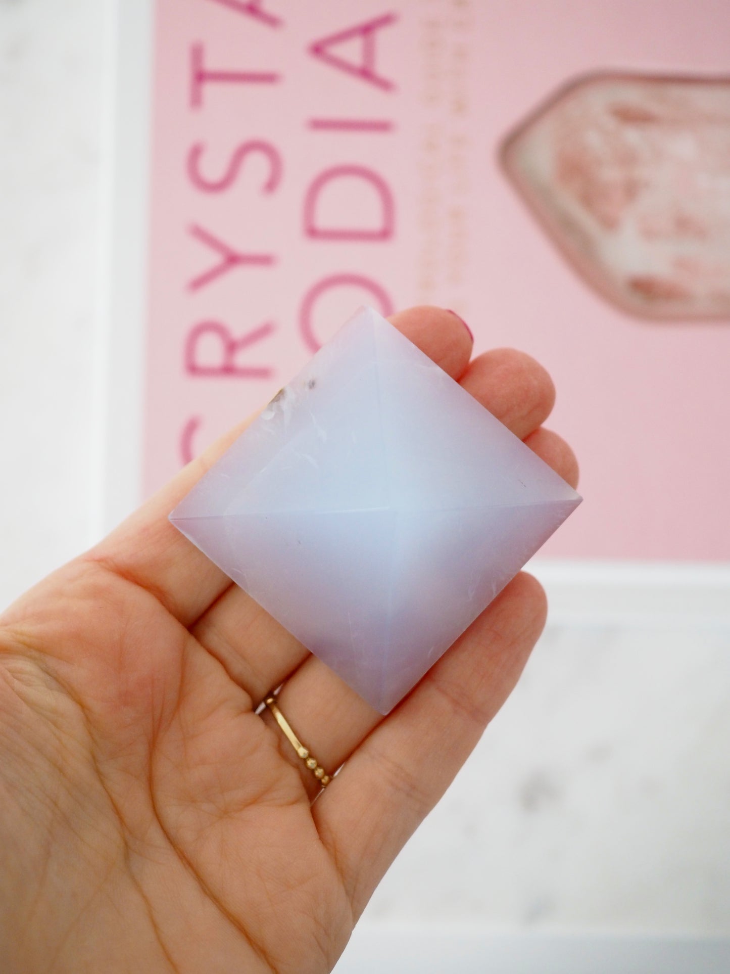 Blauer Chalcedon Pyramide. Dreieck ca. xxcm- aus Türkei High Quality
