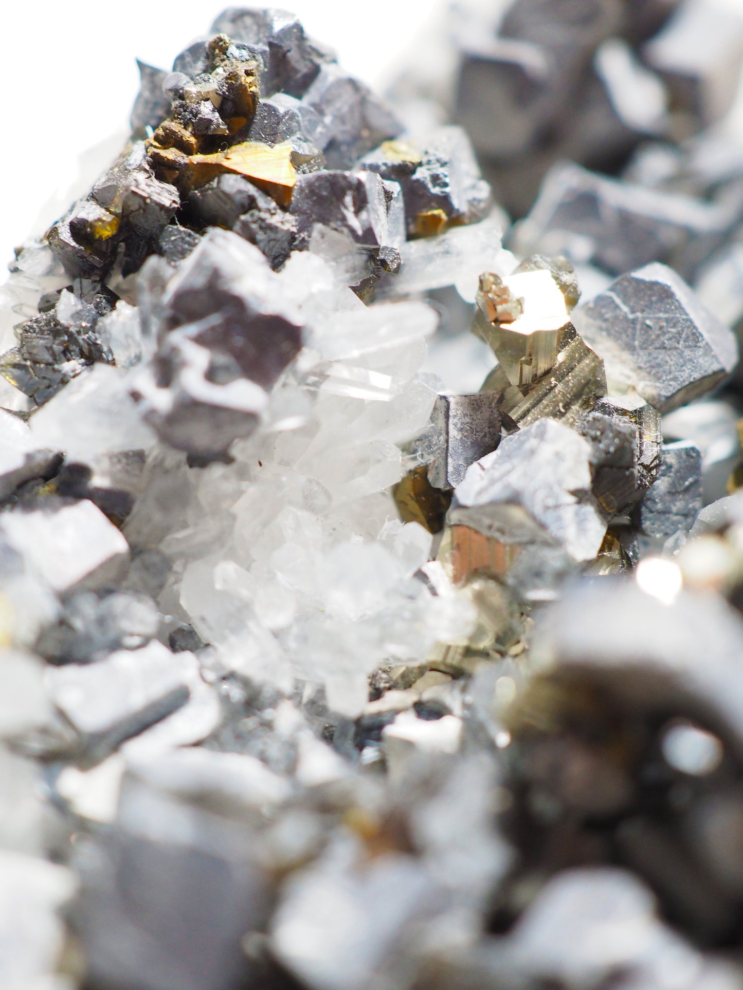 Galenit mit Pyrit Quarz Cluster ca 580g . PARADISE COLLECTION - aus Bulgarien