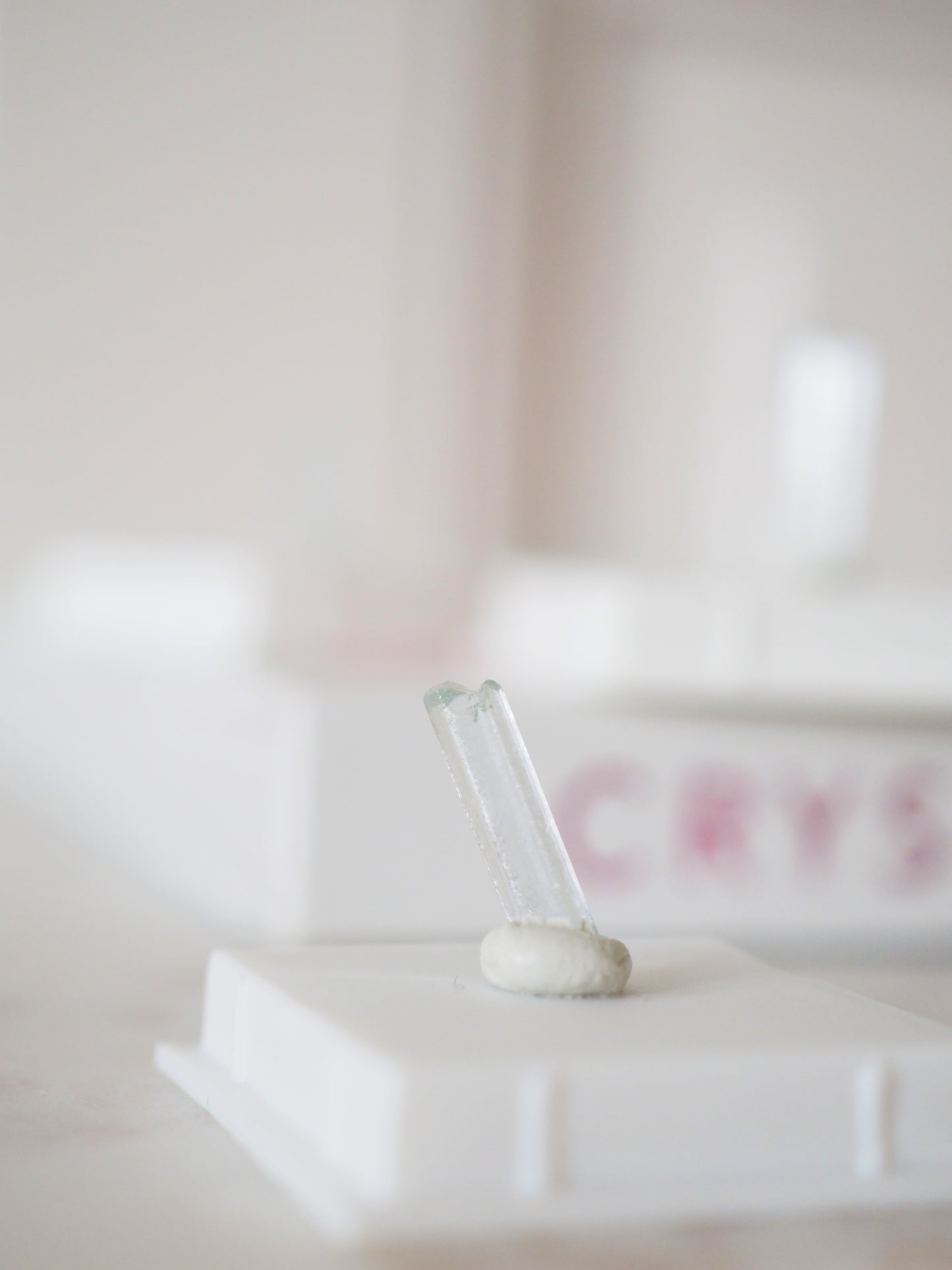 Aquamarin . MINI MINERALS IN BOX 4x4cm - Haramosh Gebirge Gilgit. Baltistan Nord Pakistan