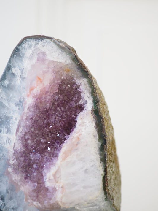 Amethyst auf Halter . Ständer ca.15 cm - aus Brasilien