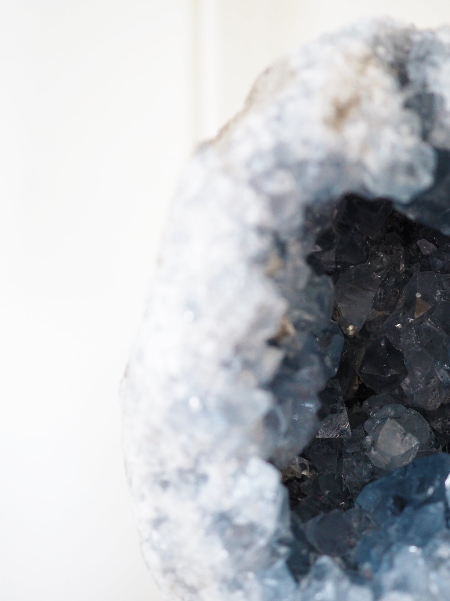 Coelestin Cluster auf Halter . Ständer ca. 17cm - aus Madagascar HIGH QUALITY