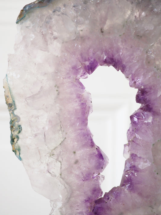 Amethyst Portal auf Ständer . Halter 34 cm - aus Brasilien