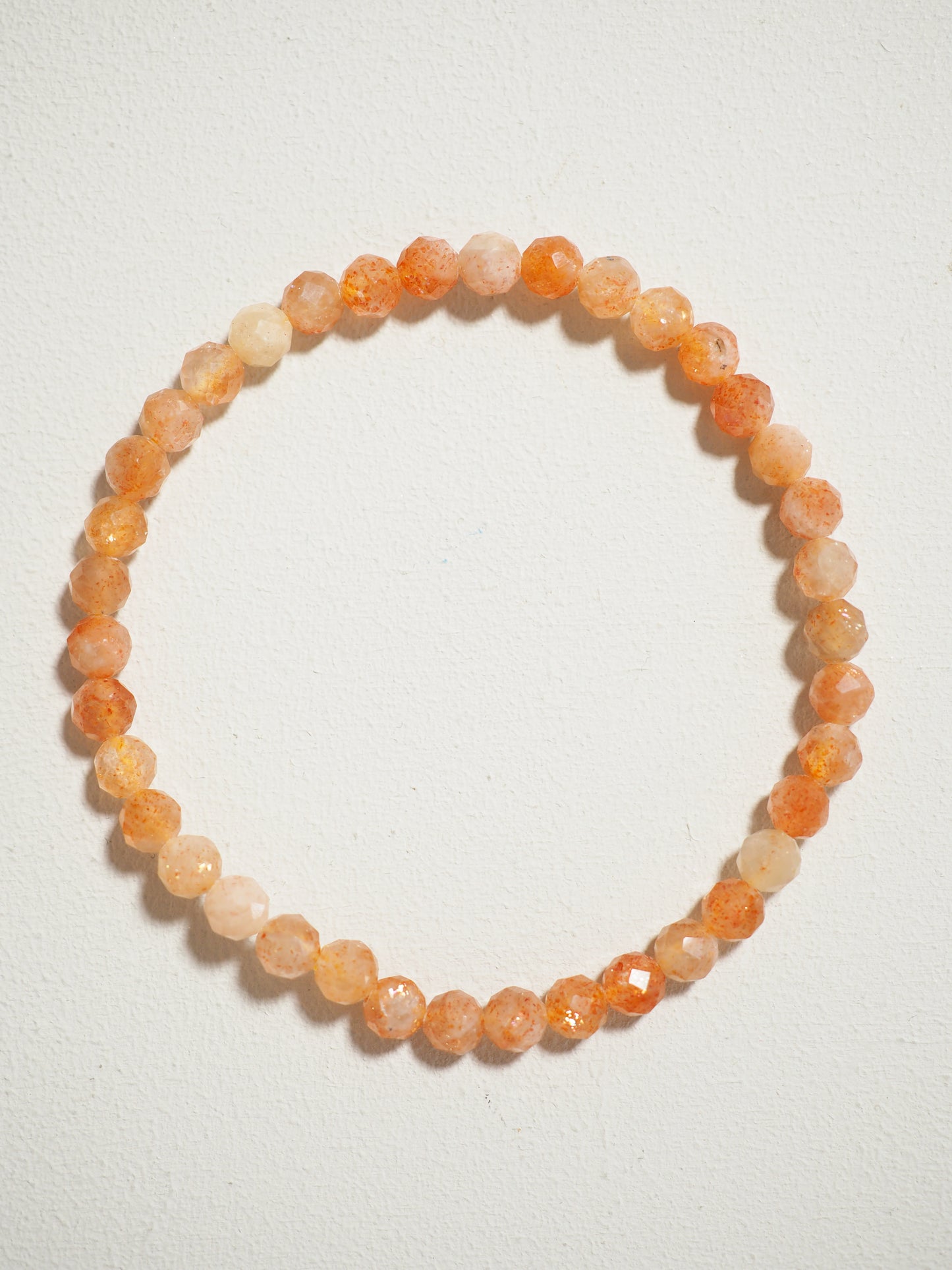 Facettiertes Sonnenstein Armband . Sunstone Bracelet 4mm - High Quality