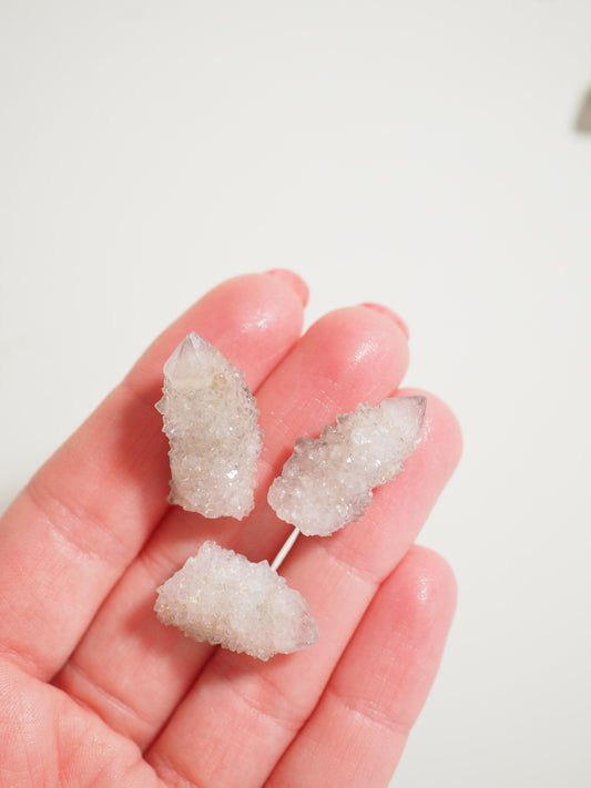 Mini Grey Kaktus Quarz . Spirit Quartz ca. 2cm - aus Mpumalenga Südafrika