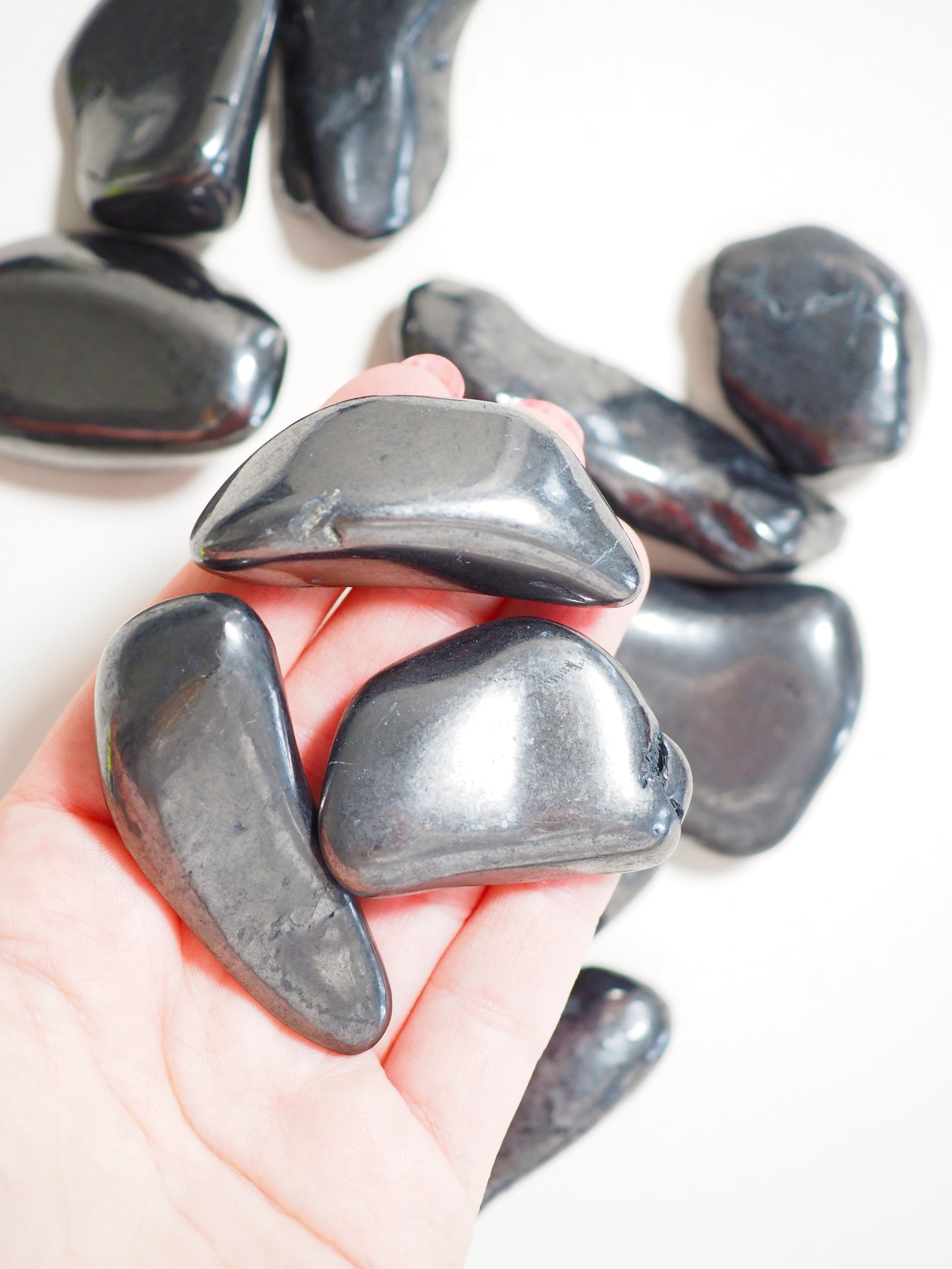 Edel Schungit Trommel Stein . Fancy Shungite Tumble ca. 5 cm - aus Russland