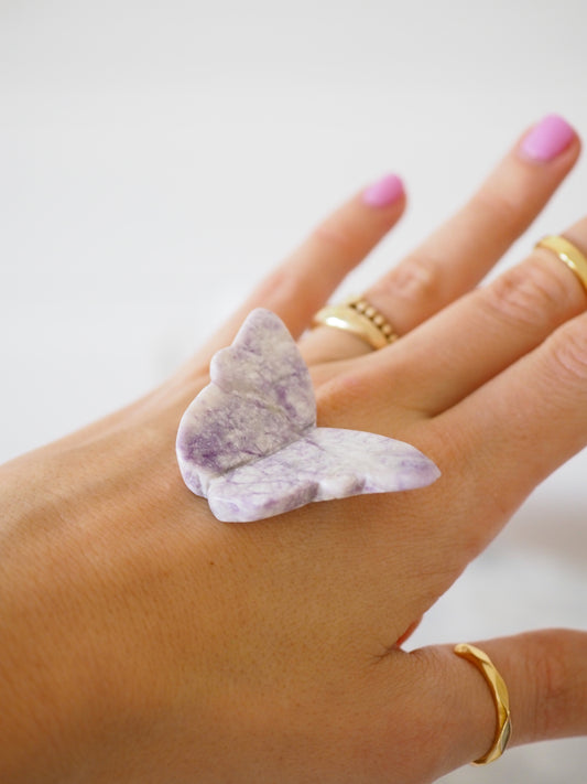 Mystery Mineral 3D Schmetterling . Mystery Stone 3D Butterfly ca. 3-4 cm - aus China Handcarved