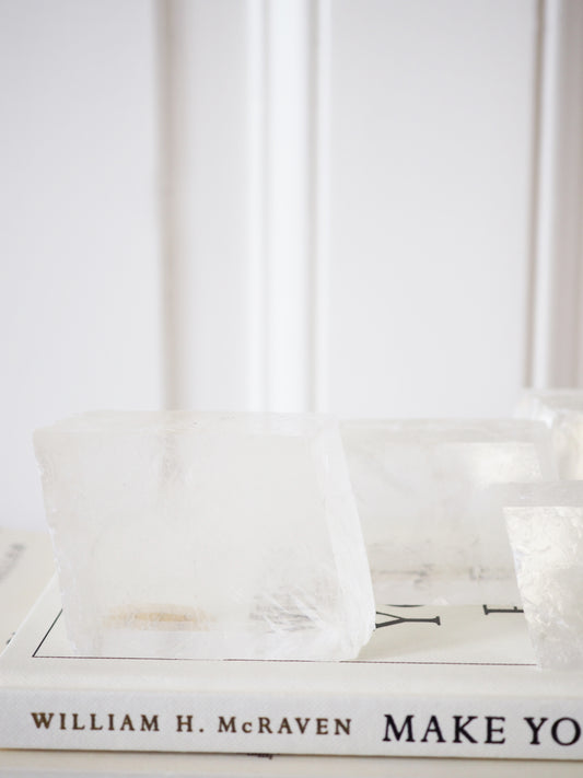 Weisser Optischer Calcit mit Regenbögen - aus Mexiko HIGH QUALITY