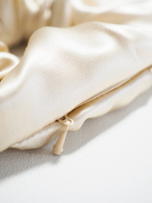 CRYSTAL SCRUNCHIE 100% Maulbeerseiden Haargummi mit Kristall Tasche - CHAMPAGNER
