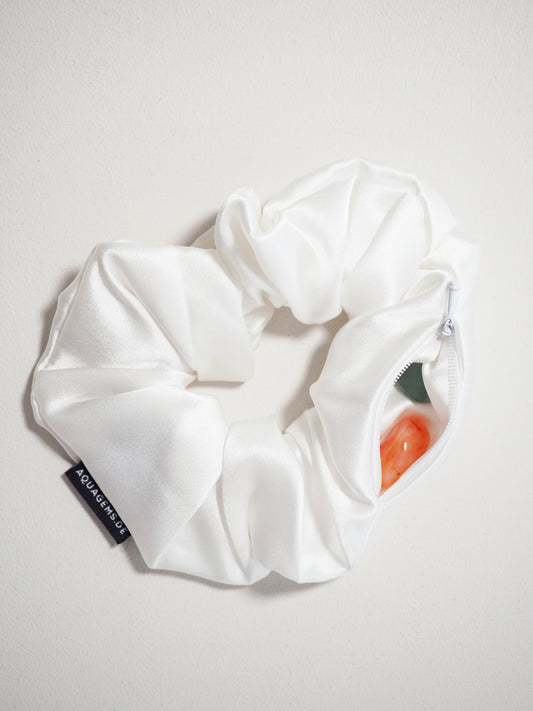 CRYSTAL SCRUNCHIE 100% Maulbeerseiden Haargummi mit Kristall Tasche - WEISS