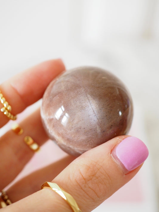 Dunkle Sonnenstein X Mondstein Kugel ca. 4 cm - aus Tansania