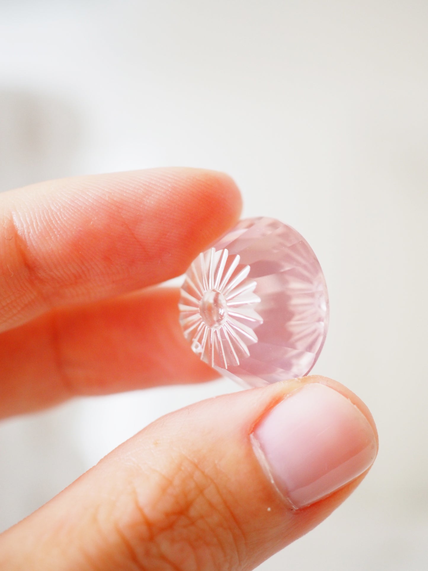 HQ Magic Cut Rosenquarz Gem ca. 2.1cm - aus Minas Gerais Brasilien