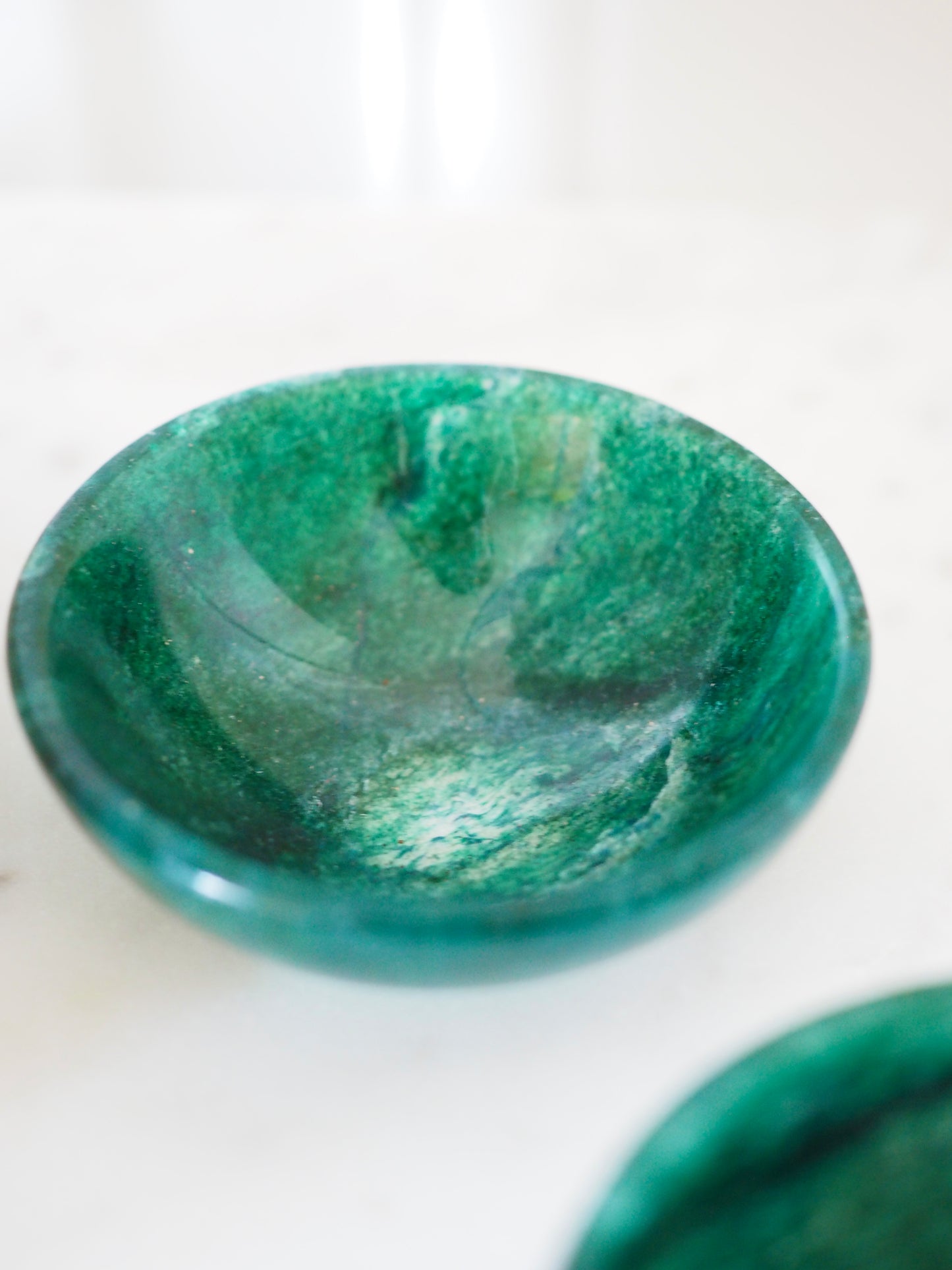 LUCKY BOWL. Grüner Aventurin . Edelstein. Kristall Schale Bowl ca. 5.5 cm - aus Indien HAND CARVED HIGH QUALITY