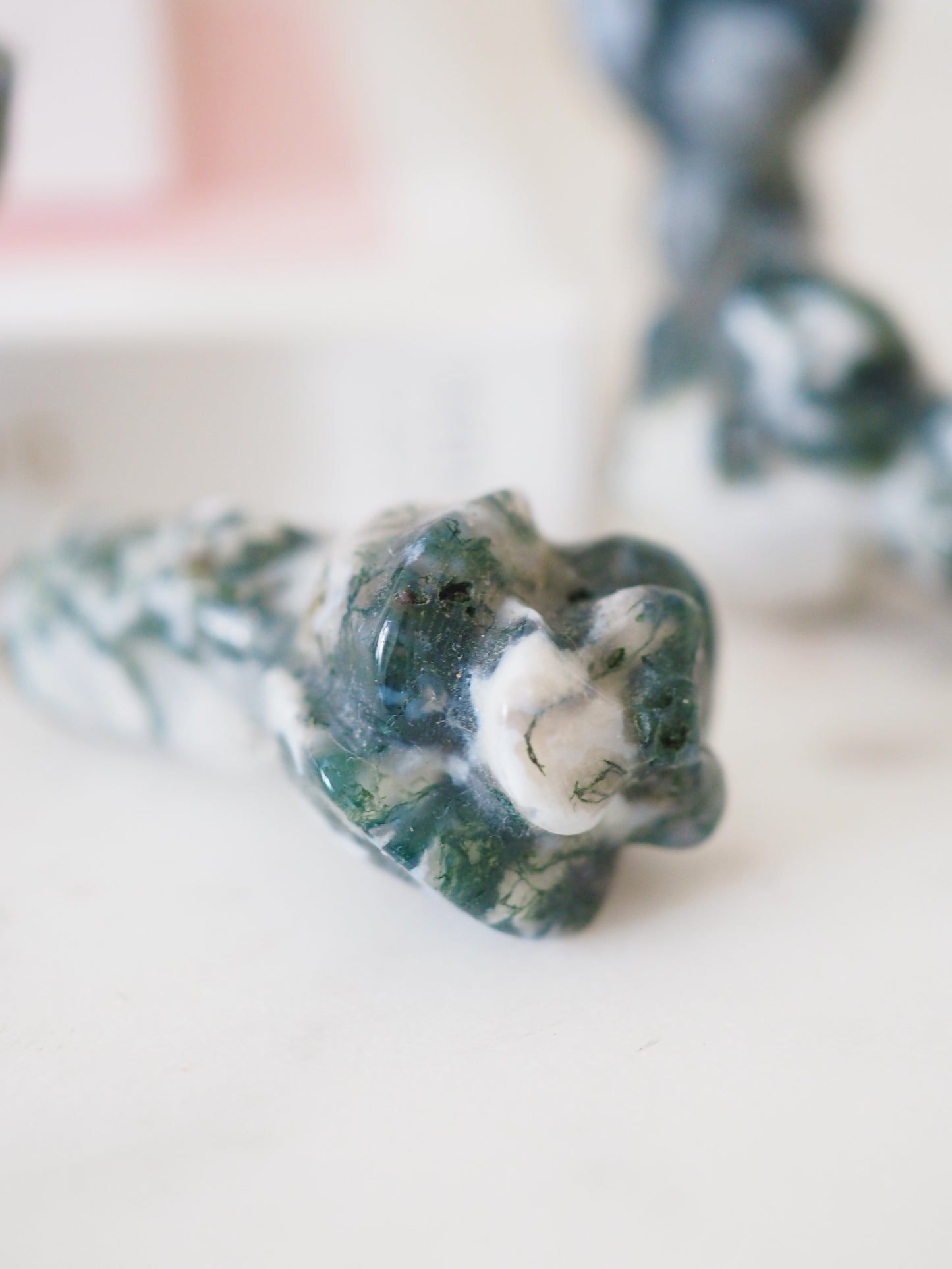 Moos Achat Rose Mini Gravur . Moss Agate Mini Rose Carving. ca. 4cm - aus Indien