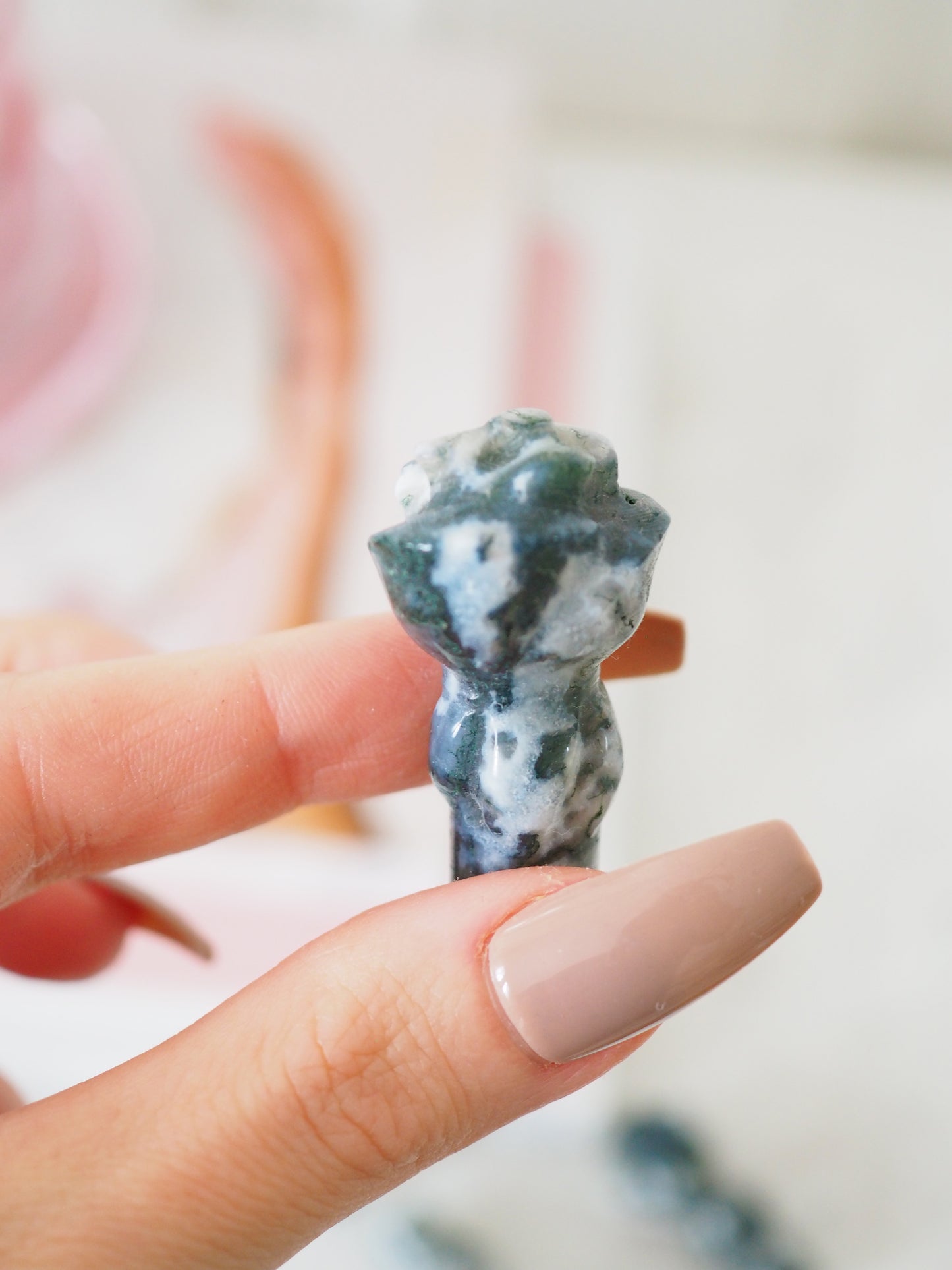 Moos Achat Rose Mini Gravur . Moss Agate Mini Rose Carving. ca. 4cm - aus Indien