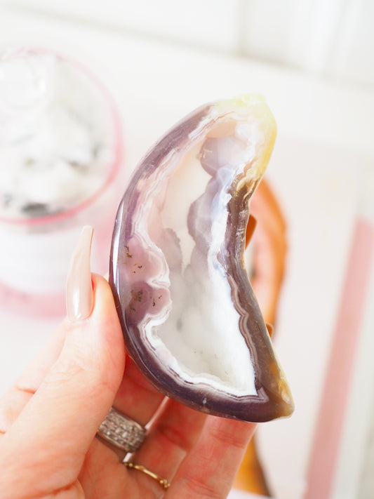 Druzy Achat Geode Natürliche Mond Form . Druzy Agate Geode ca. xx cm - High Quality Hand Polished RARE