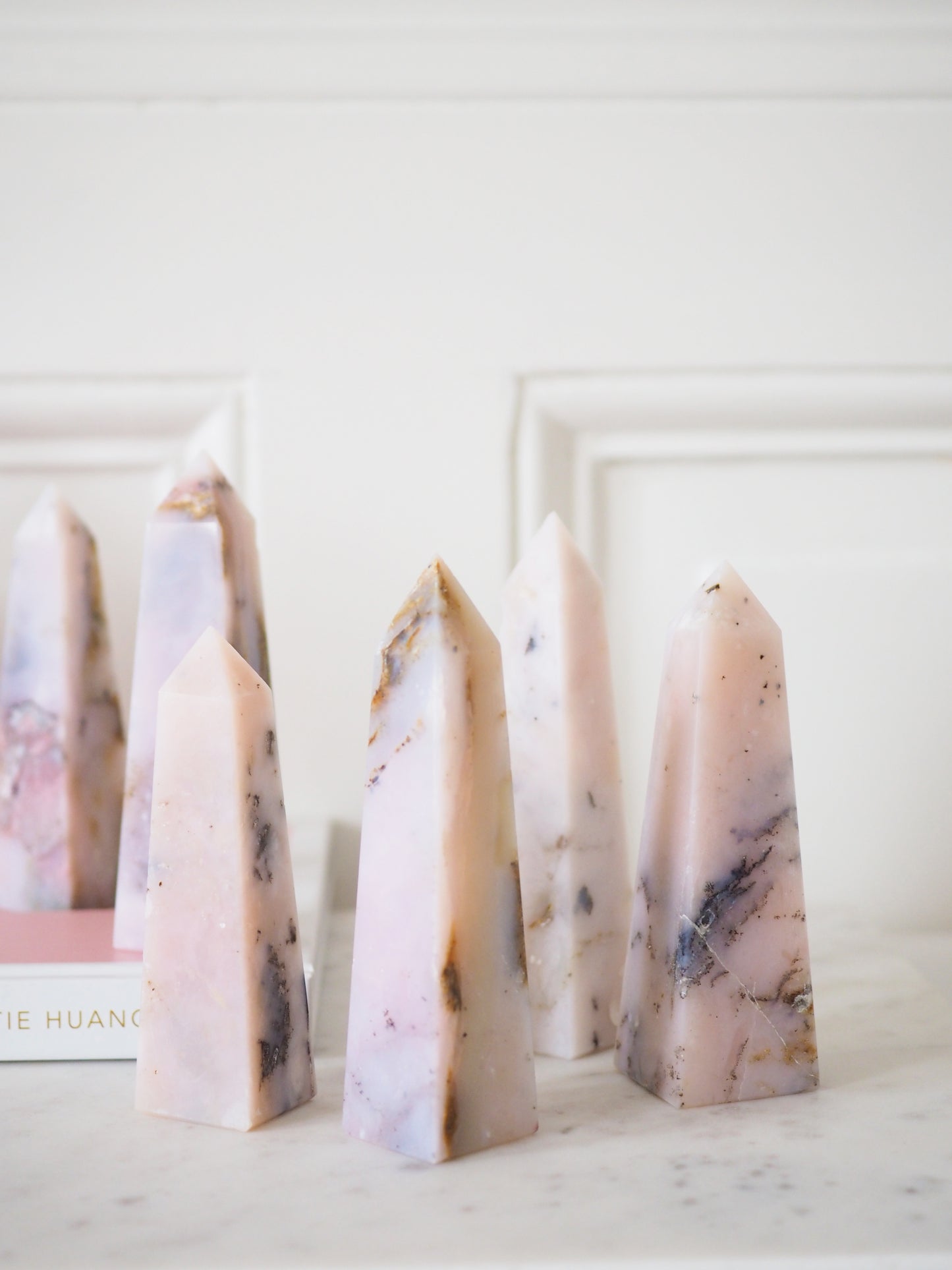 Pinker Andenopal Spitze . Pink Andes Opal Point ca.10cm - Peru HIGH QUALITY Hand Carved