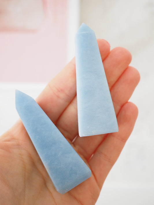 Angelite Mini Spitze . Angelite Mini Point ca.xx cm - Peru HIGH QUALITY Hand Carved