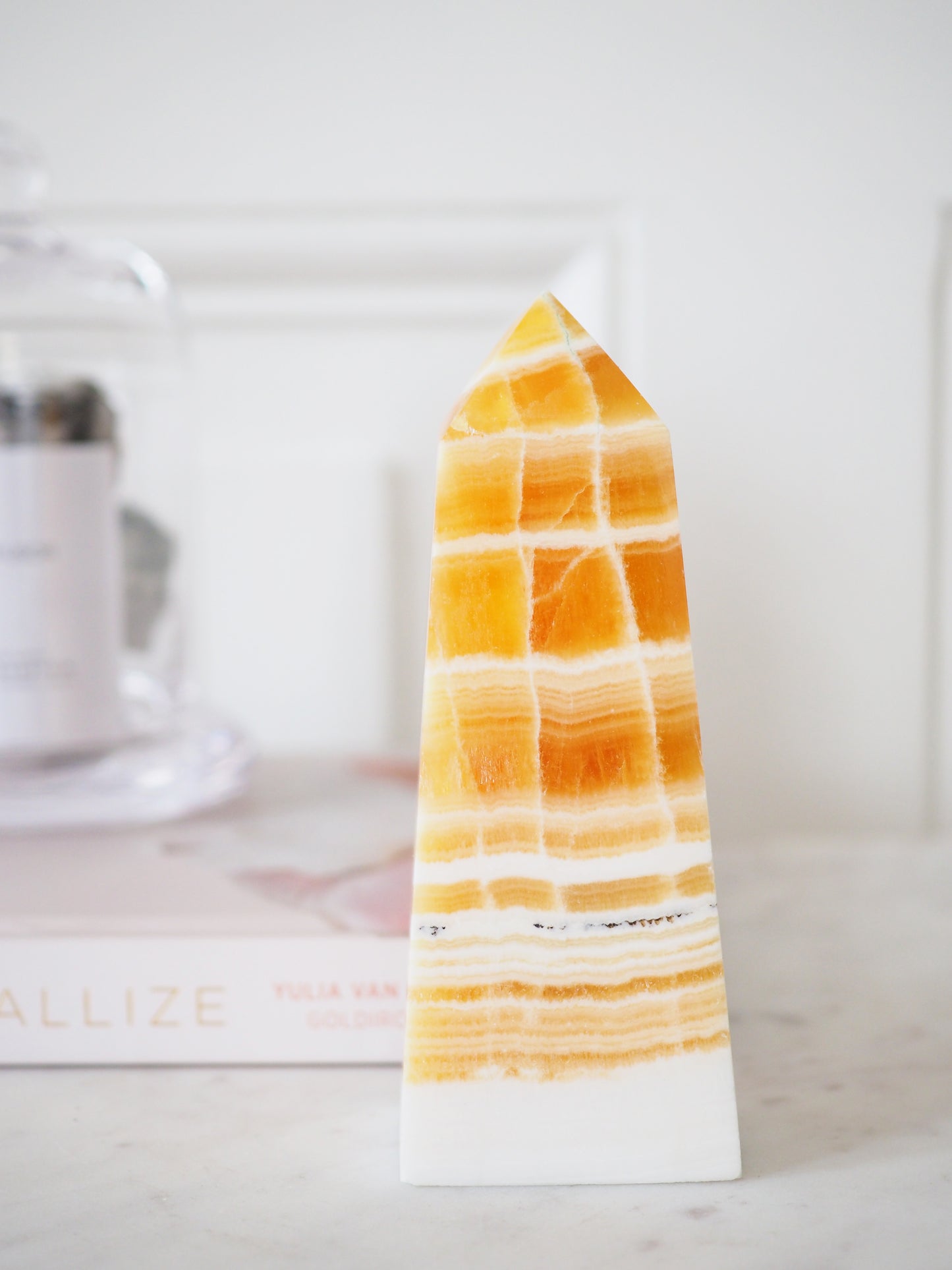Juicy Orangen Calcit Obelisk 11-12cm High Quality (92) - aus Mexiko