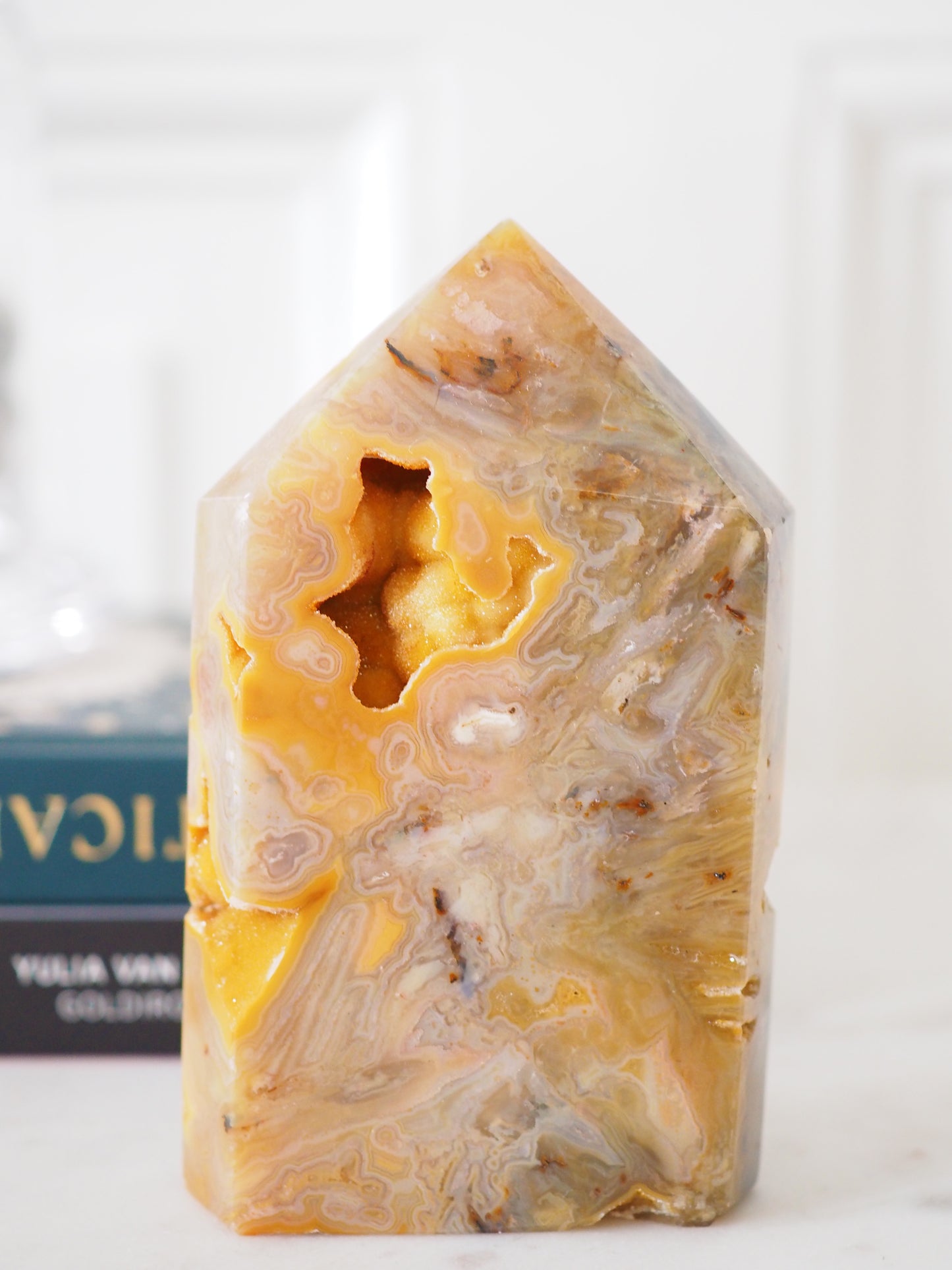 Druzy Achat Turm Obelisk . Druzy Agate Flat Obelisk ca. 10 cm- aus Brasilien Handcarved