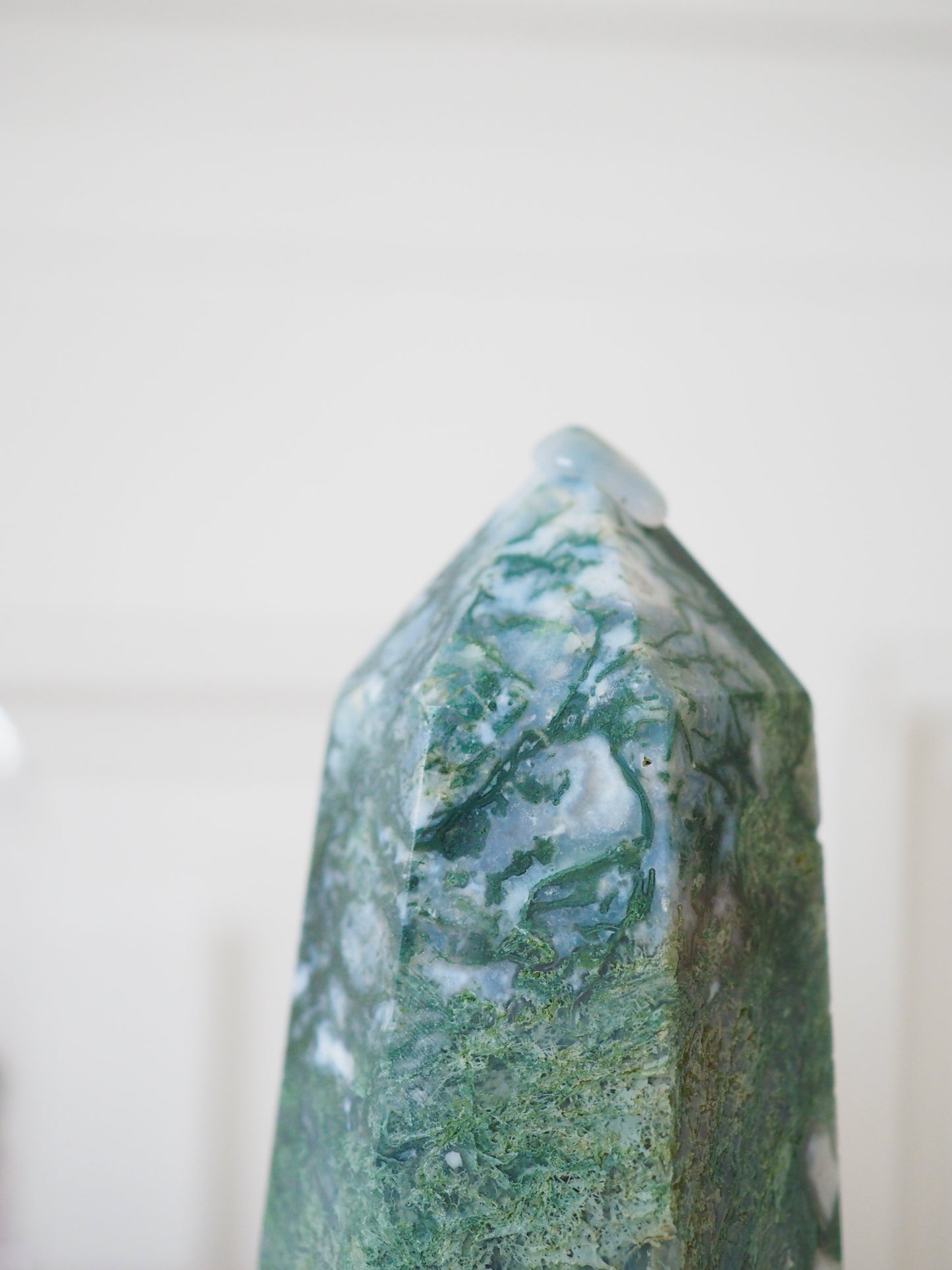 XL Moos Achat Spitze . Moss Agate Tower ca 15cm ca 590g