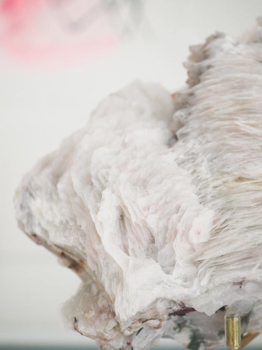 Light Rosa Rosen Calcit ca. 15x11cm PARADISE COLLECTION - aus Fujian China.