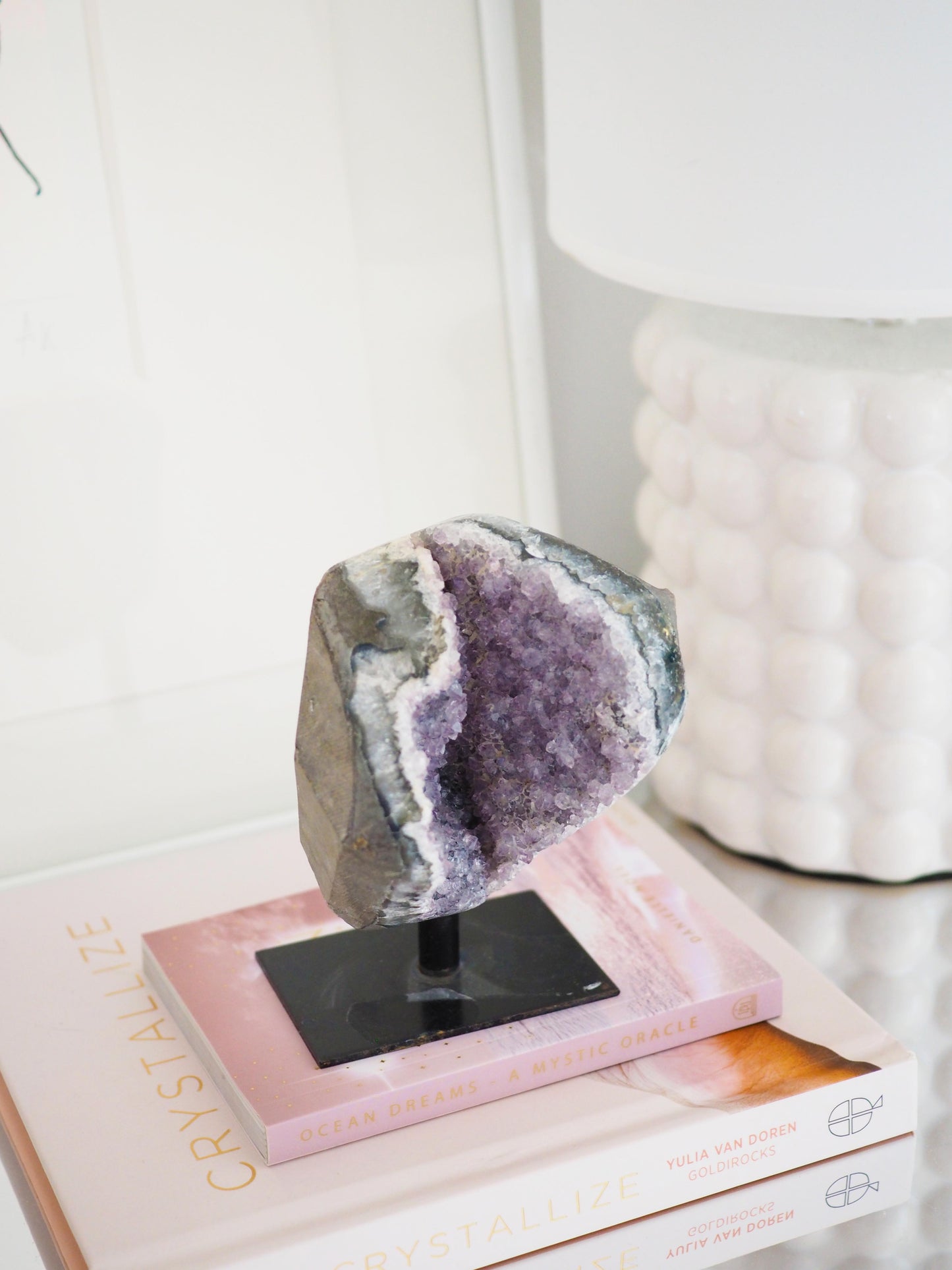 Amethyst auf Halter . Ständer ca. 15 cm - aus Brasilien