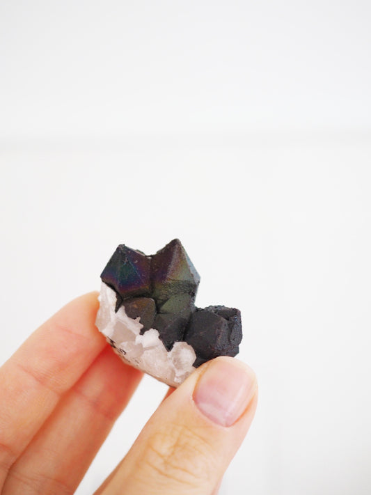 Rainbowquartz . Regenbogen Quarz . Turgite Hämatit Goetit Quarz ca. - Itremo Massif, Itremo - South of Ibity Mountain, Ambatofinandrahana Distric, Fianarantsoa Province Madagascar RARE NEW FIND