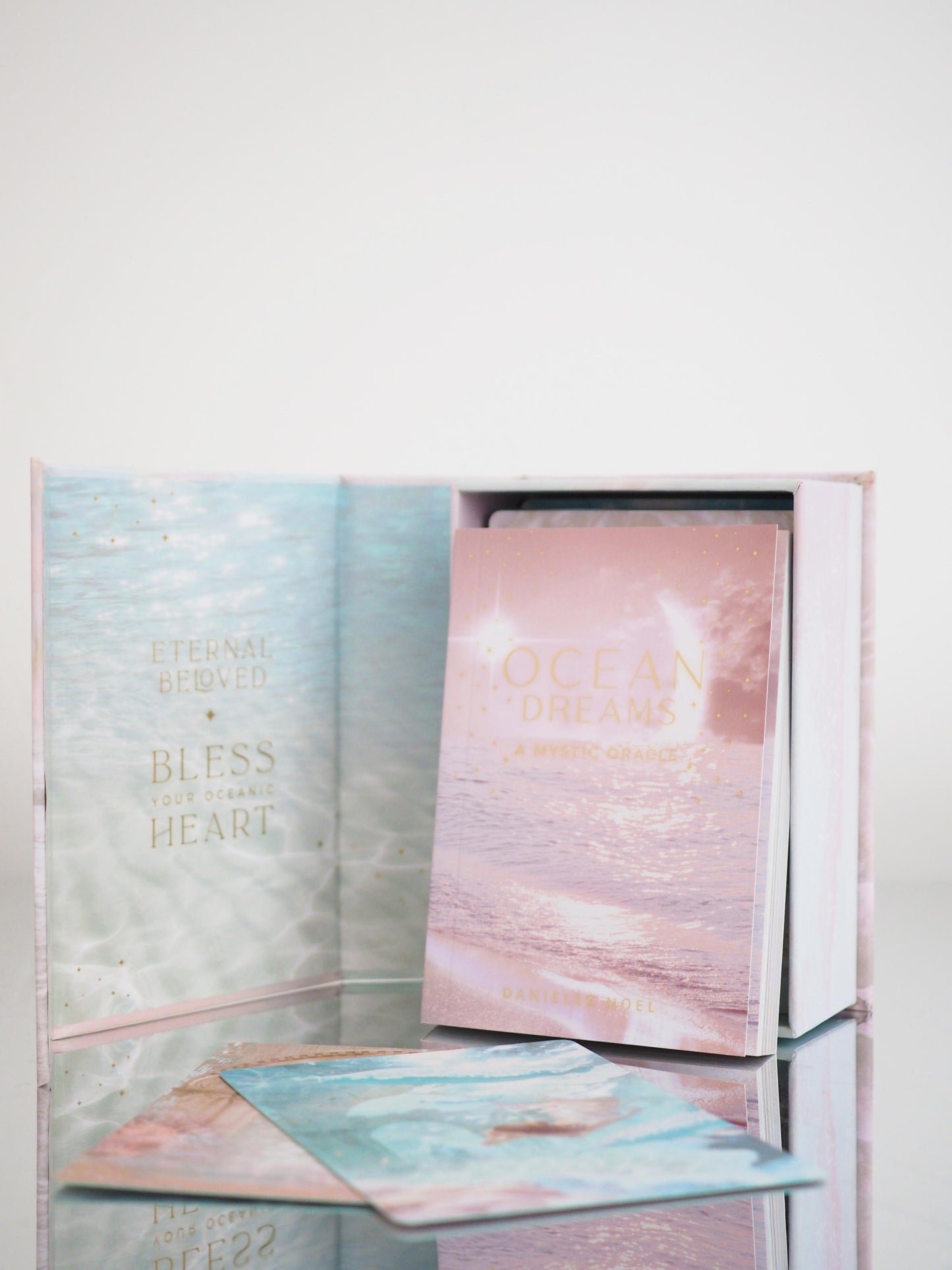 OCEAN DREAMS - A MYSTIC ORACLE . Orakel Karten Deck von Danielle Noel