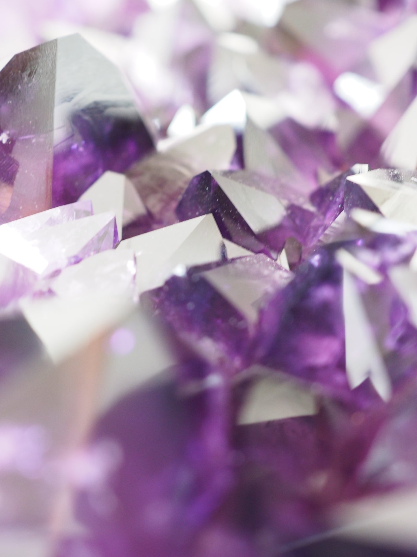 Super Deep Violettes Amethyst Cluster ca. 19 x17 cm mit Halter . Ständer . PARADISE COLLECTION - aus Ametista a do Sul - Rio Grande do Sul Brasilien HIGH QUALITY RARE