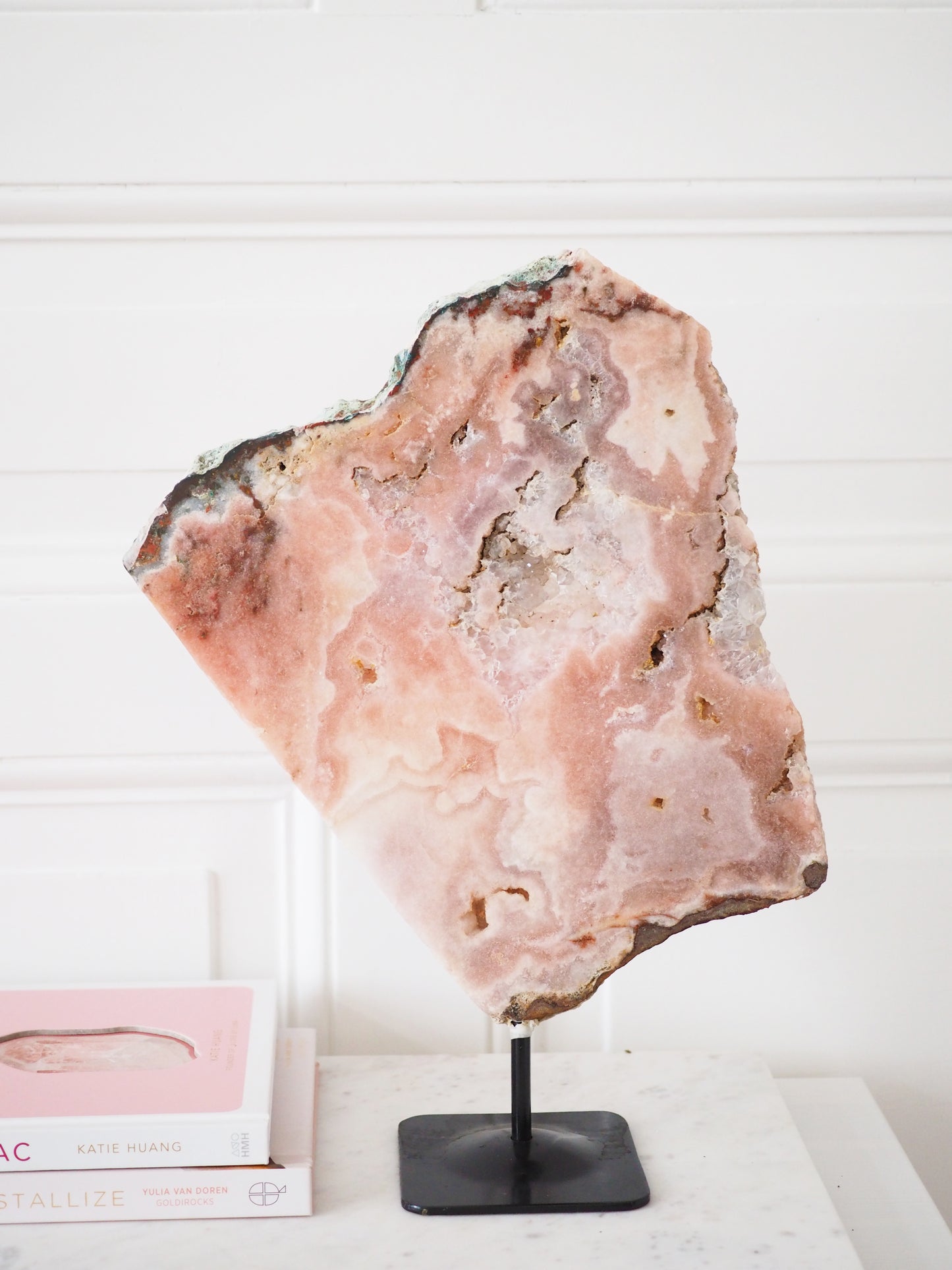 Pink Amethyst auf Halter Ständer ca. 24 x 36cm 2.9Kg . PARADISE COLLECTION - aus Brasilien Boarder Argentina HIGH QUALITY