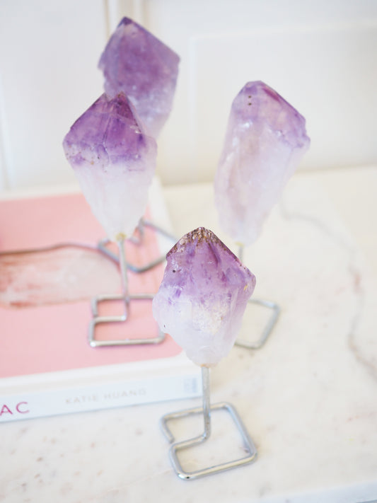 Amethyst Wurzel . Spitze auf Halter . Ständer ca. 14 cm - aus Brasilien