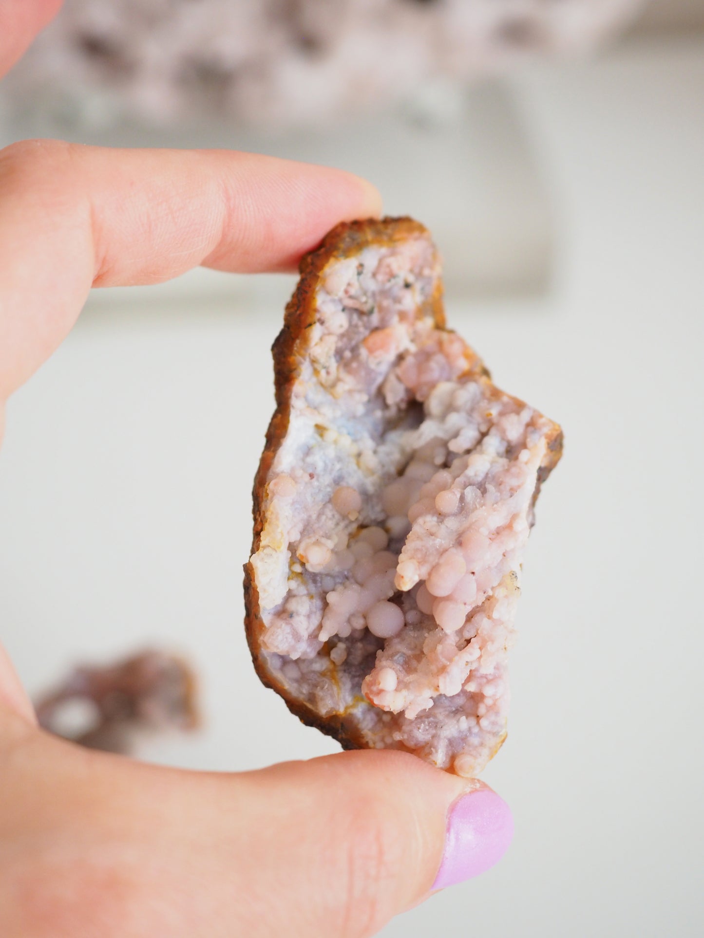 Druzy Chalcedon Rose - ca. 5.5 -8.5cm aus Marokko super Sparkly