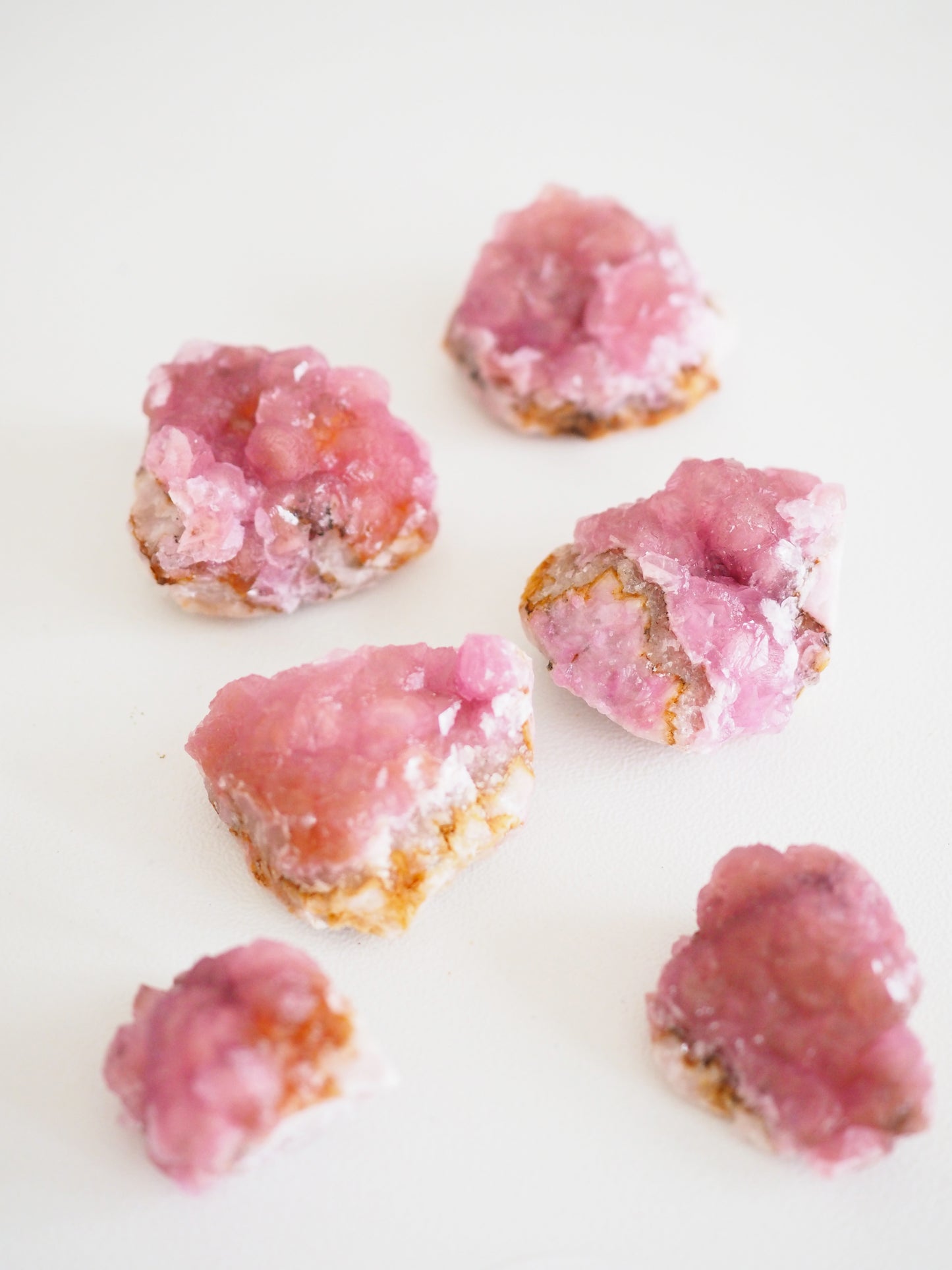Pink Cobalto Calcite Specimen ca. 2-3cm - aus Marokko