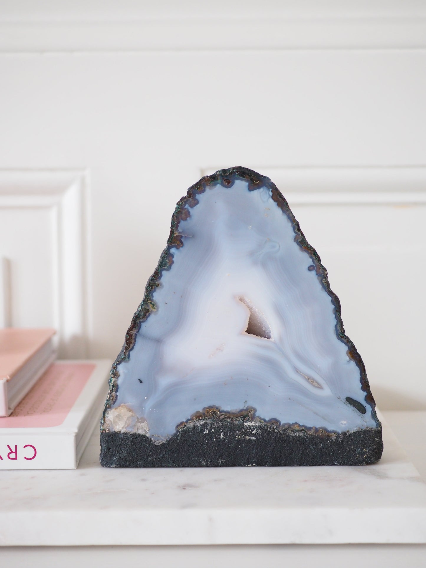 XL Zart Blau Rosa Achat Geode . Agate Geode ca. 13 x14 cm . PARADISE COLLECTION - aus Brasilien HIGH QUALITY Handpoliert