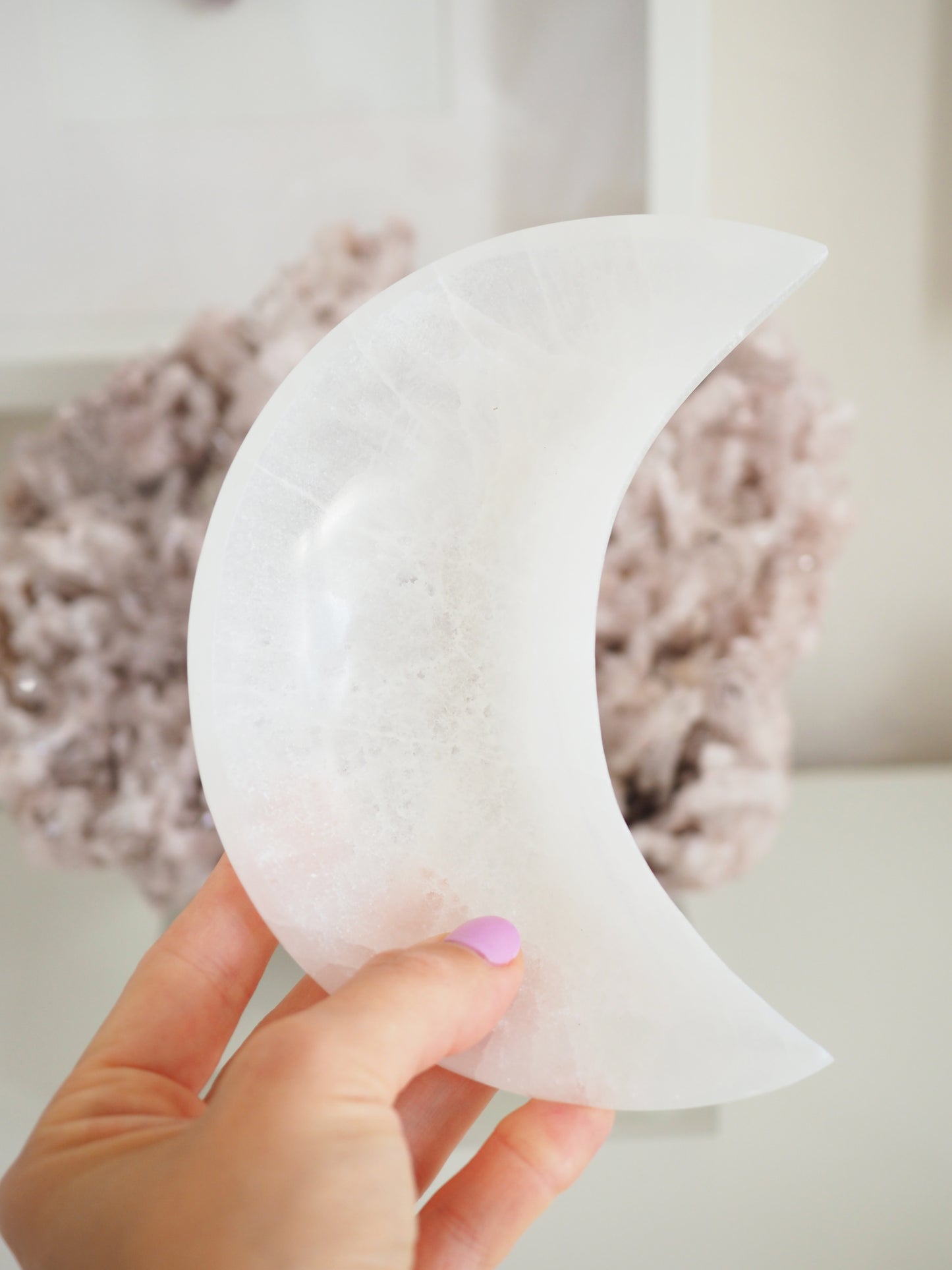 XL Selenit Mond Schale . Selenite Moon Bowl ca. 15 cm - aus Marokko Handcarved