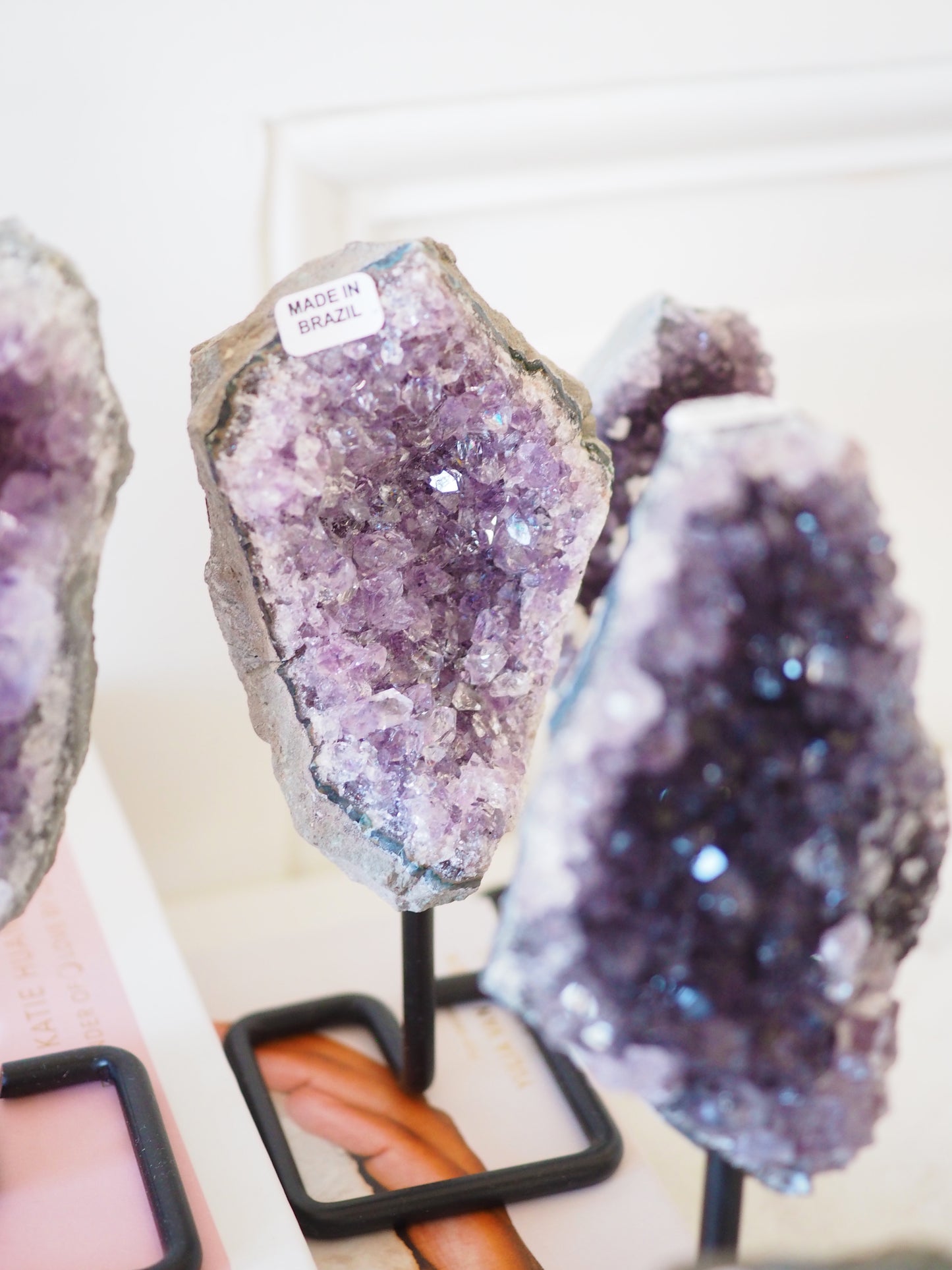 M Amethyst Cluster auf Ständer . Halter ca. 13 cm - aus Brasilien
