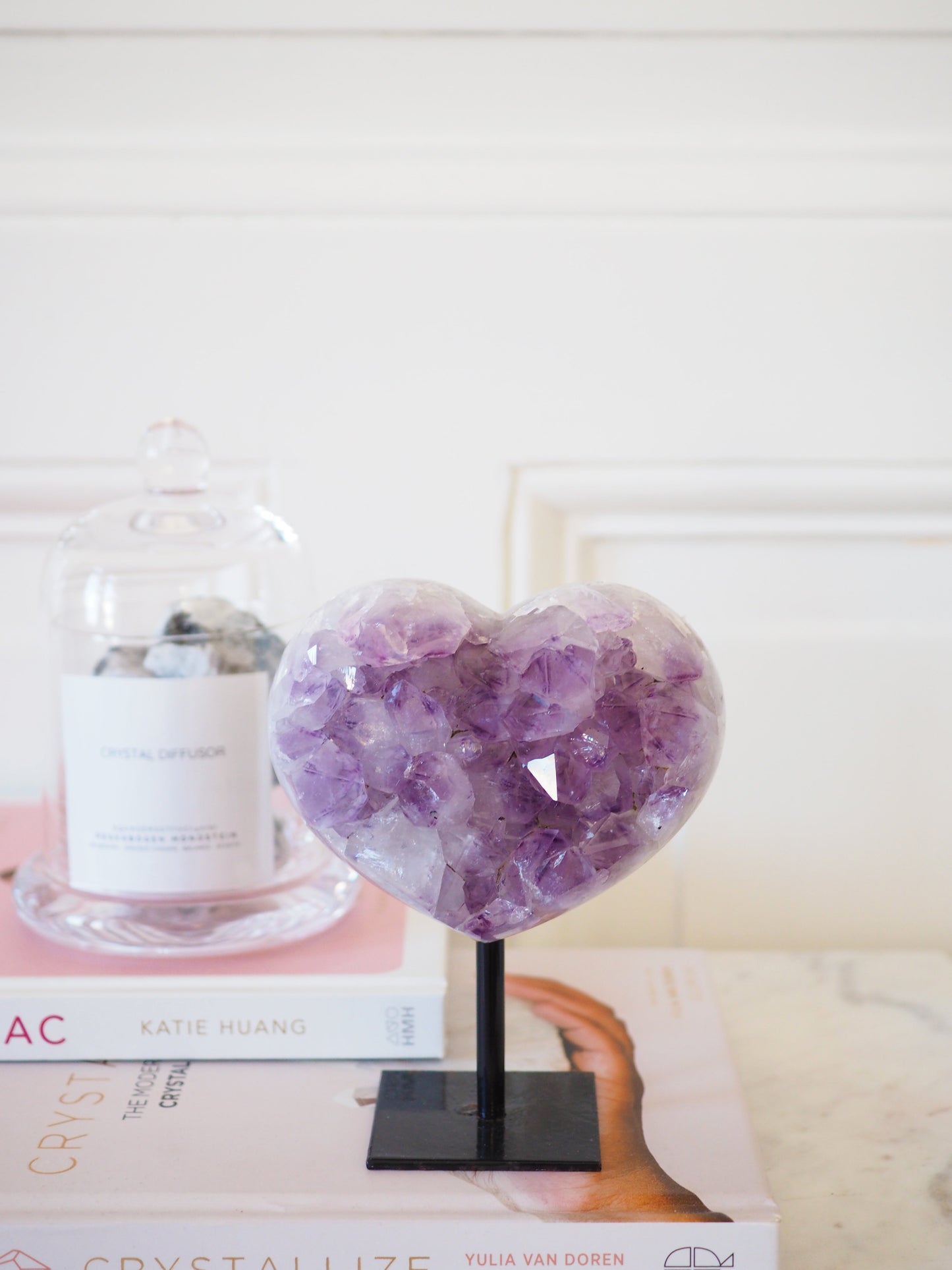 Amethyst Herz Cluster auf Ständer ca 600g . PARADISE COLLECTION - aus Brasilien Handpoliert