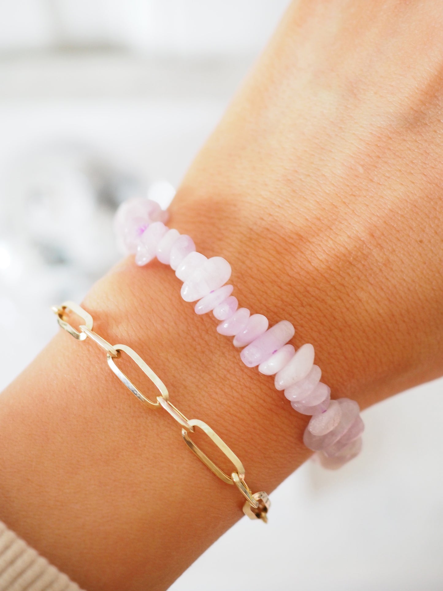 Kunzit Chips Armband . Kunzite Bracelet 8-10mm - High Quality