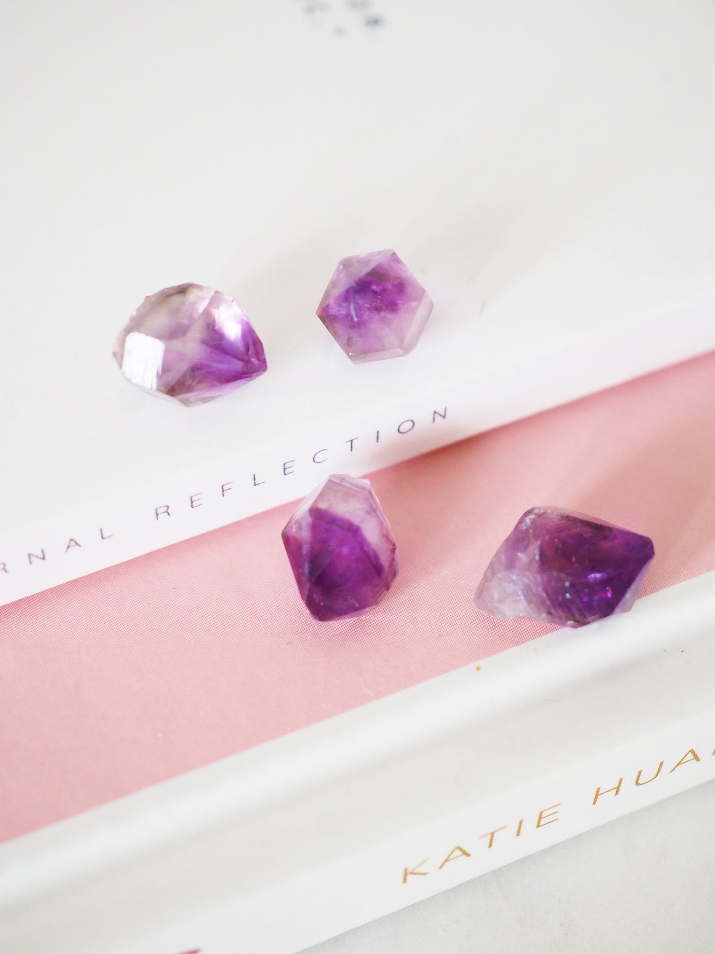 XS Amethyst Spitze ca. bis 1cm - aus Lake Balkhash. Saryshagan deposit. Karaganda Region Kazachstan RARE