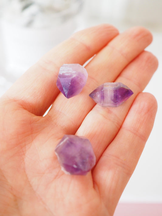 S Amethyst Spitze Doppel Ender ca. + 1cm - aus Lake Balkhash. Saryshagan deposit. Karaganda Region Kazachstan RARE