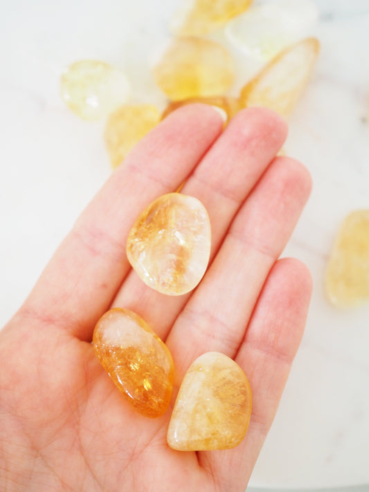 Citrin. Gebrannt . Thermisch behandelter Amethyst  ca. 2 cm -  aus Brasilien HIGH QUALITY