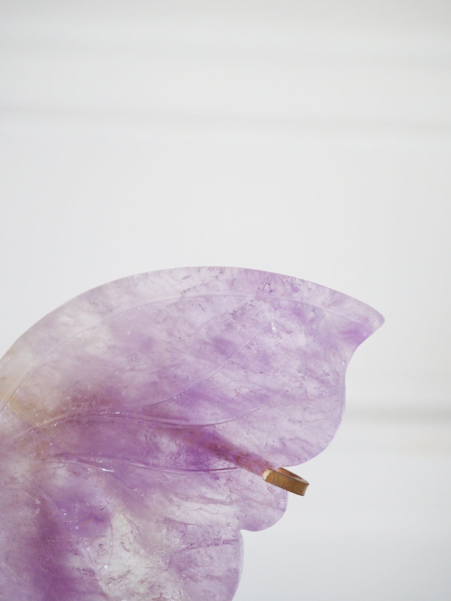 Amethyst Schmetterling Flügel auf Halter ca. 17cm - aus Brasilien