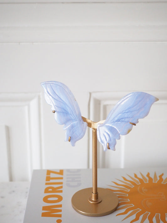 Bluer Spitzen Achat (Blue Lace Agate) Schmetterling Flügel auf Halter ca. 13-15cm- aus Namibia