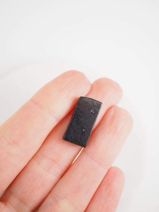 Schungit Handy Plättchen Rechteckig . Shungite - aus Russland