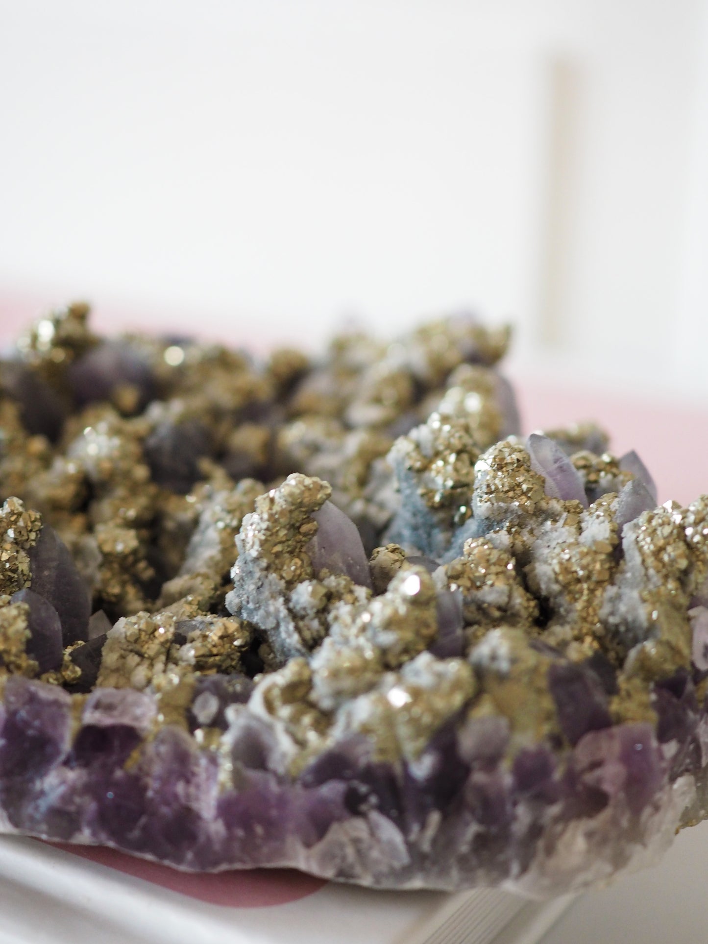 Amethyst mit Pyrit ca. 16 x 12 cm - aus Bulgarien RARE MINE CLOSED