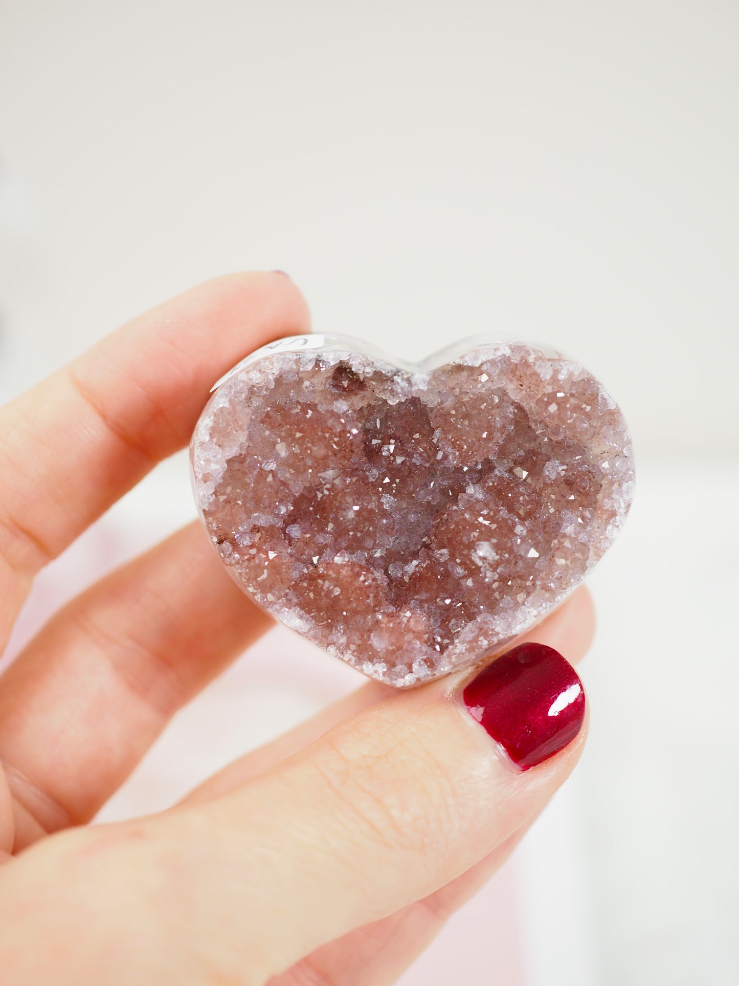 Rotes Rainbow Sugar Amethyst Herz - aus Uruguay RARE
