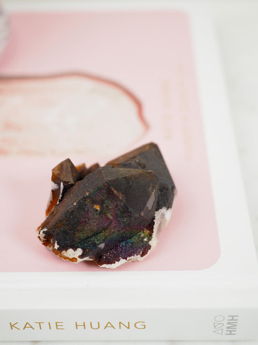 Rainbowquartz . Regenbogen Quarz . Turgite Hämatit Goetit Quarz -aus Itremo Massif, Itremo - South of Ibity Mountain, Ambatofinandrahana Distric, Fianarantsoa Province Madagascar RARE NEW FIND