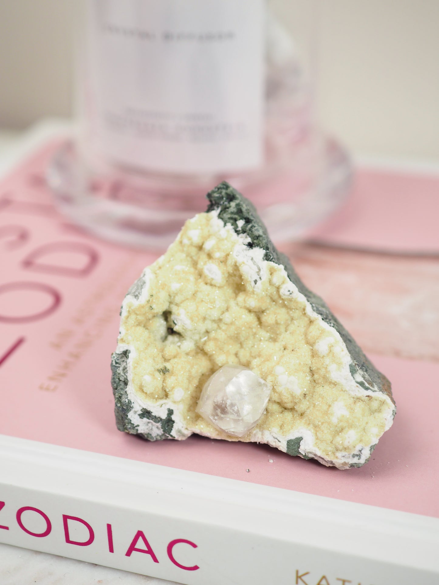 Calcit mit indischen Mineralien mix - aus Indien